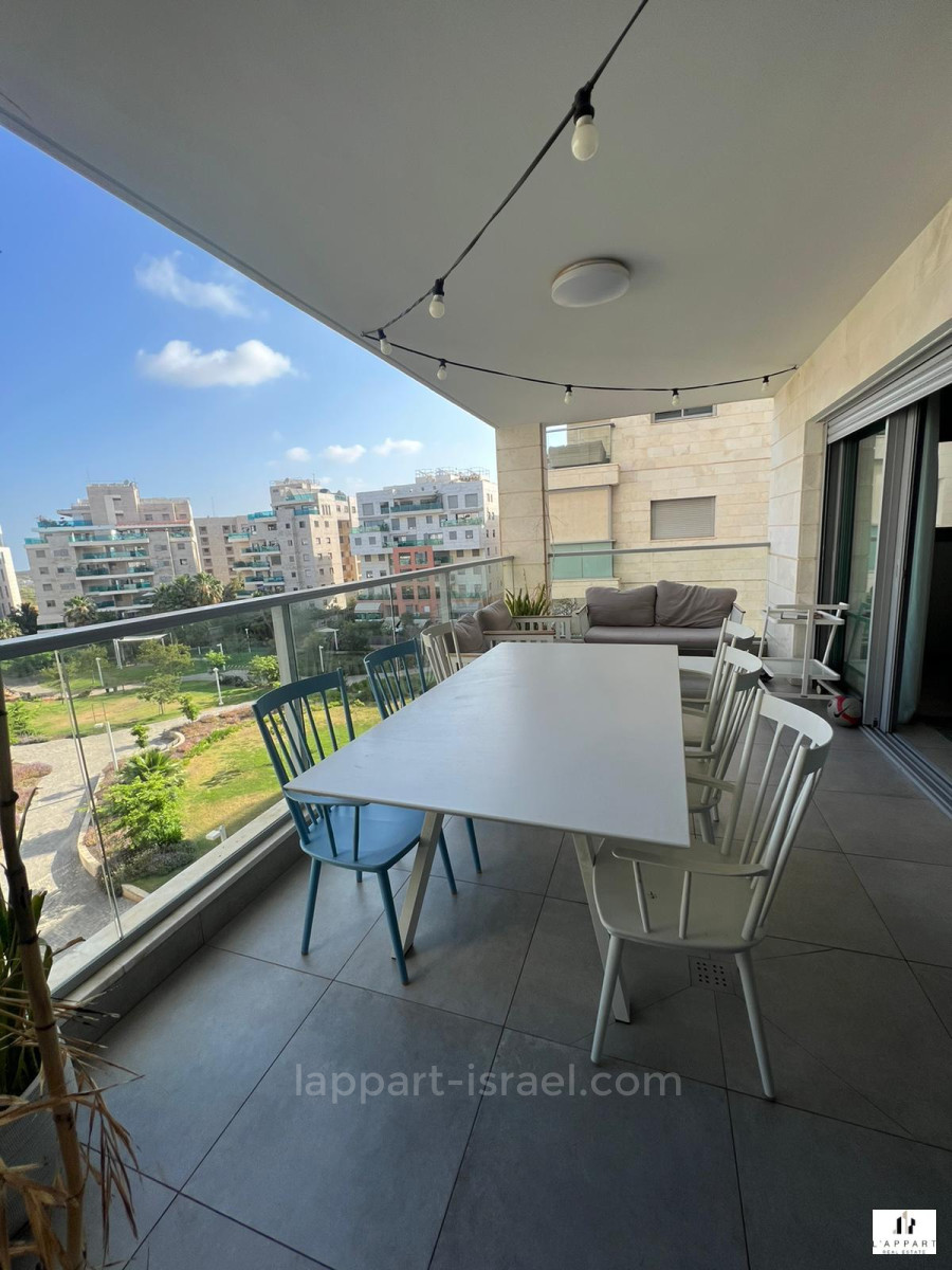 Apartment 4 Rooms Tel Aviv Ramat Aviv 175-IBL-3217
