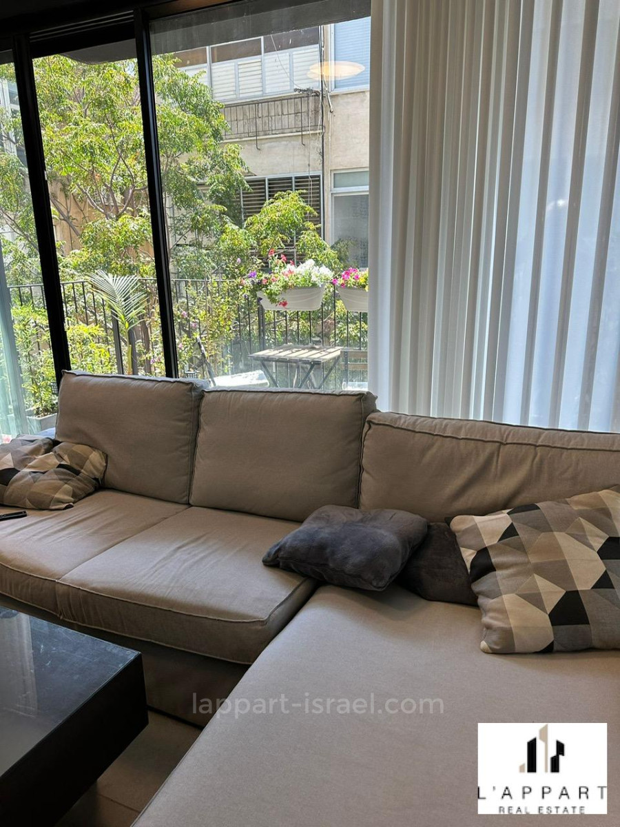 Apartment 3 Rooms Tel Aviv City center 175-IBL-3267
