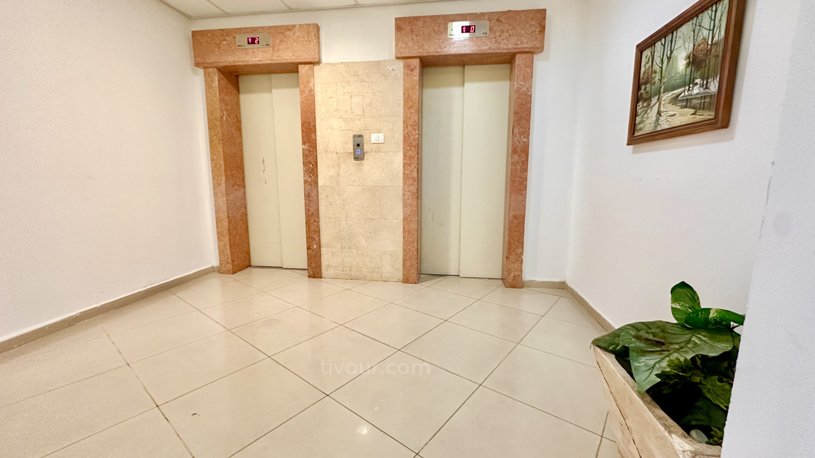 Apartment 2 Rooms Ashdod Beachfront 210-IBL-2034