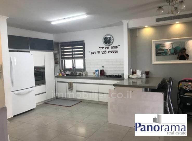 Apartment 5 Rooms Ashkelon Barnea 233-IBL-1209