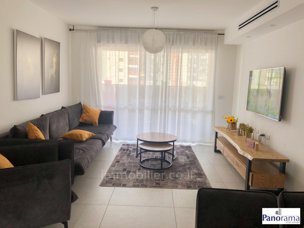 Apartment 4 Rooms Ashkelon Agamim 233-IBL-1242