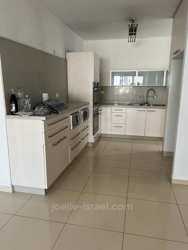 Apartment 3 Rooms Netanya City center 316-IBL-1646