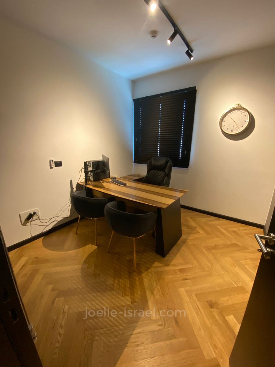 Offices 5 Rooms Netanya City center 316-IBL-1659