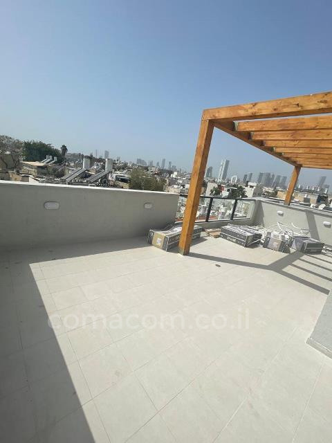 Duplex-Penthouse 3 Rooms Tel Aviv Hatikva 342-IBL-6465
