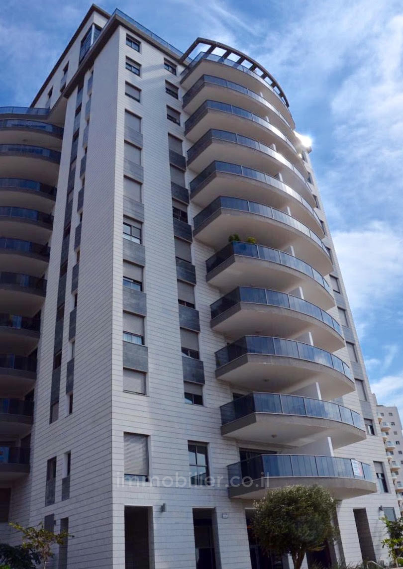 Apartment 5 Rooms Hadera Ein a Yam 379-IBL-276