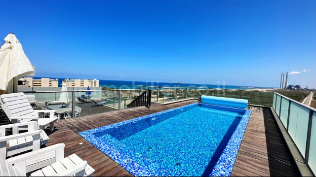 For rent Penthouse Hadera