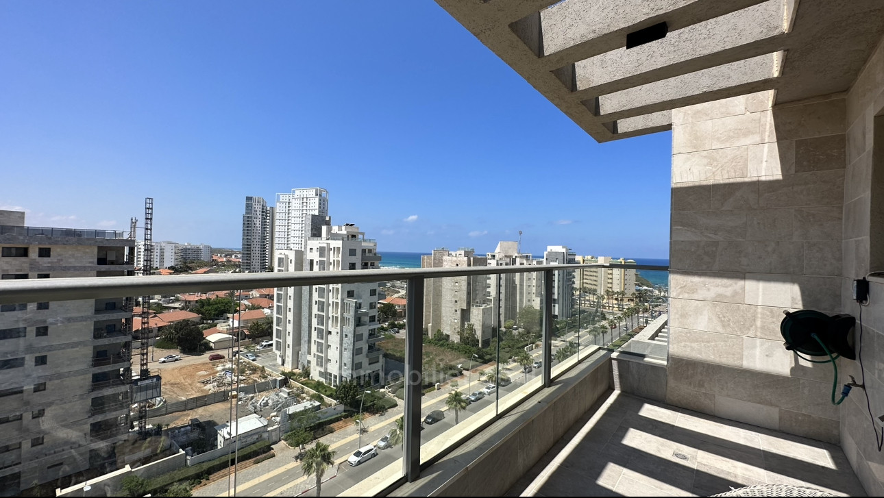 Penthouse 6 Rooms Hadera Givat olga 379-IBL-304