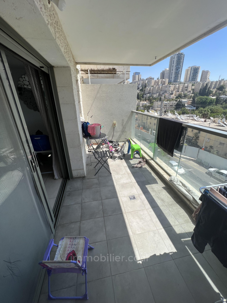 Apartment 4 Rooms Jerusalem Kiryat Yovel 424-IBL-308