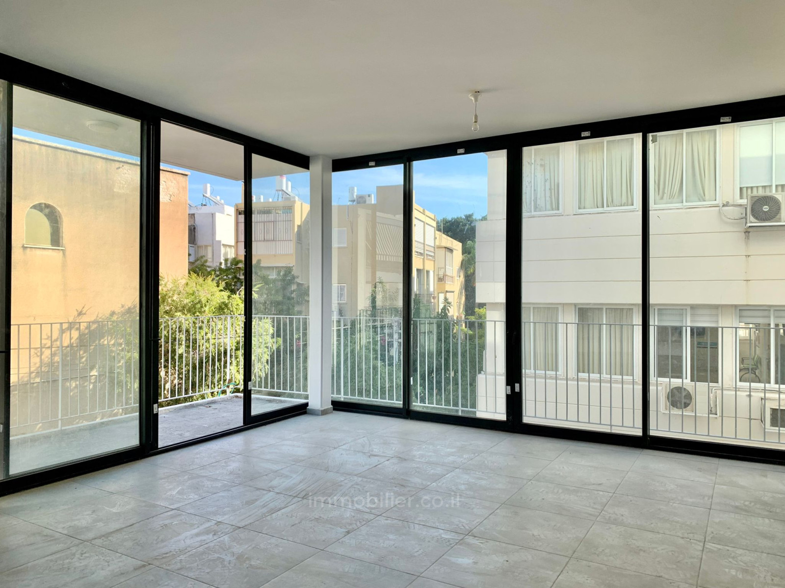 Apartment 4 Rooms Tel Aviv City center 457-IBL-1165