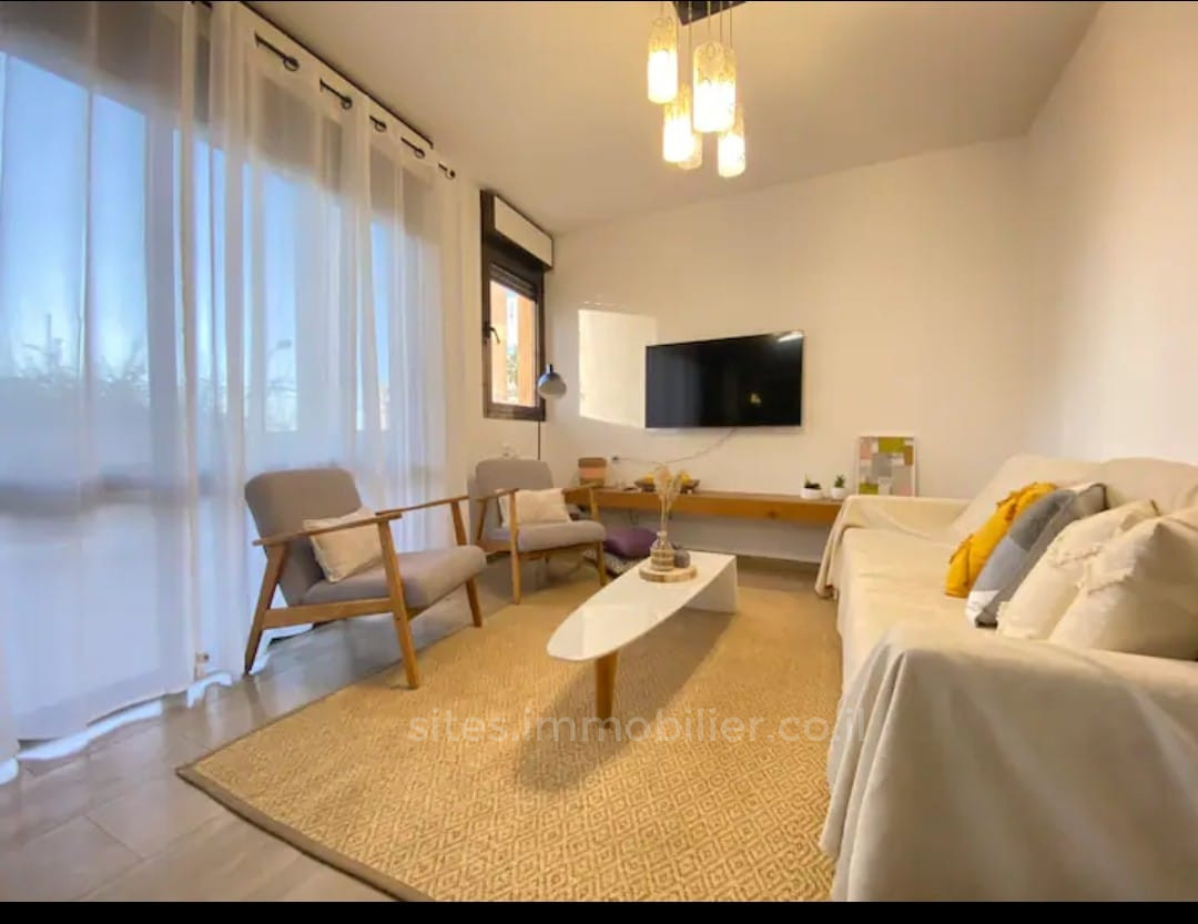 Apartment 3 Rooms Tel Aviv First sea line 457-IBL-1294