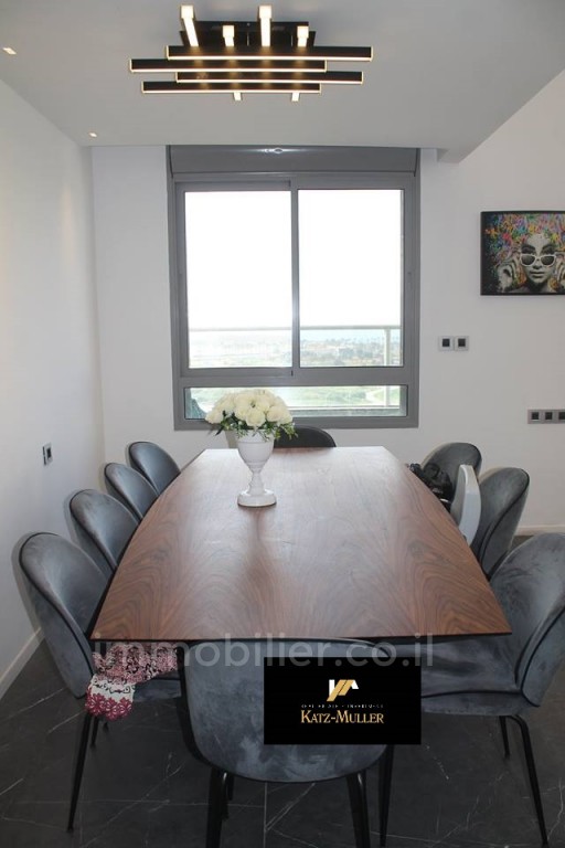 Apartment 5 Rooms Netanya Agamim 478-IBL-122