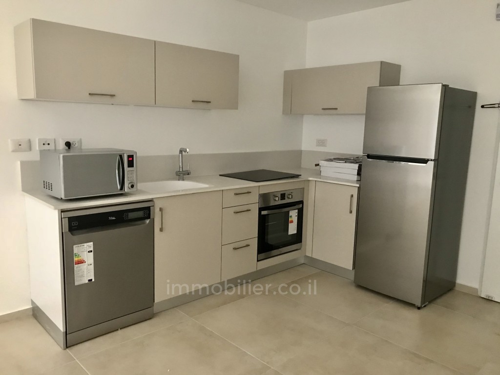Apartment 3 Rooms Tel Aviv Montifiory 488-IBL-2