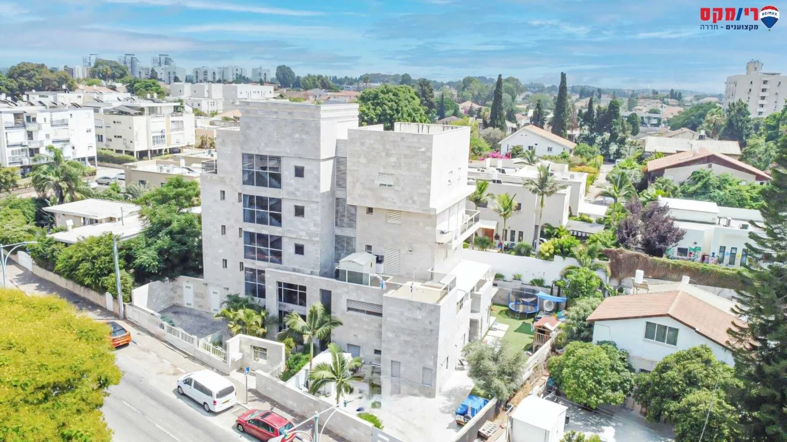 Nuova Esclusiva: In vendita – Centro città di Hadera, via Bialik