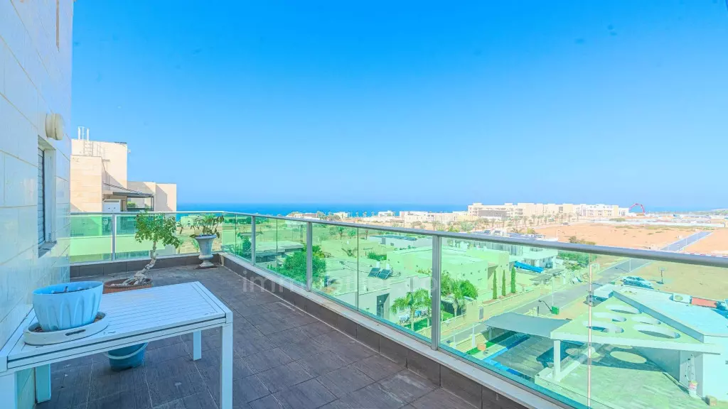 Mini Penthouse 5 rooms facing the sea - Boutique building
