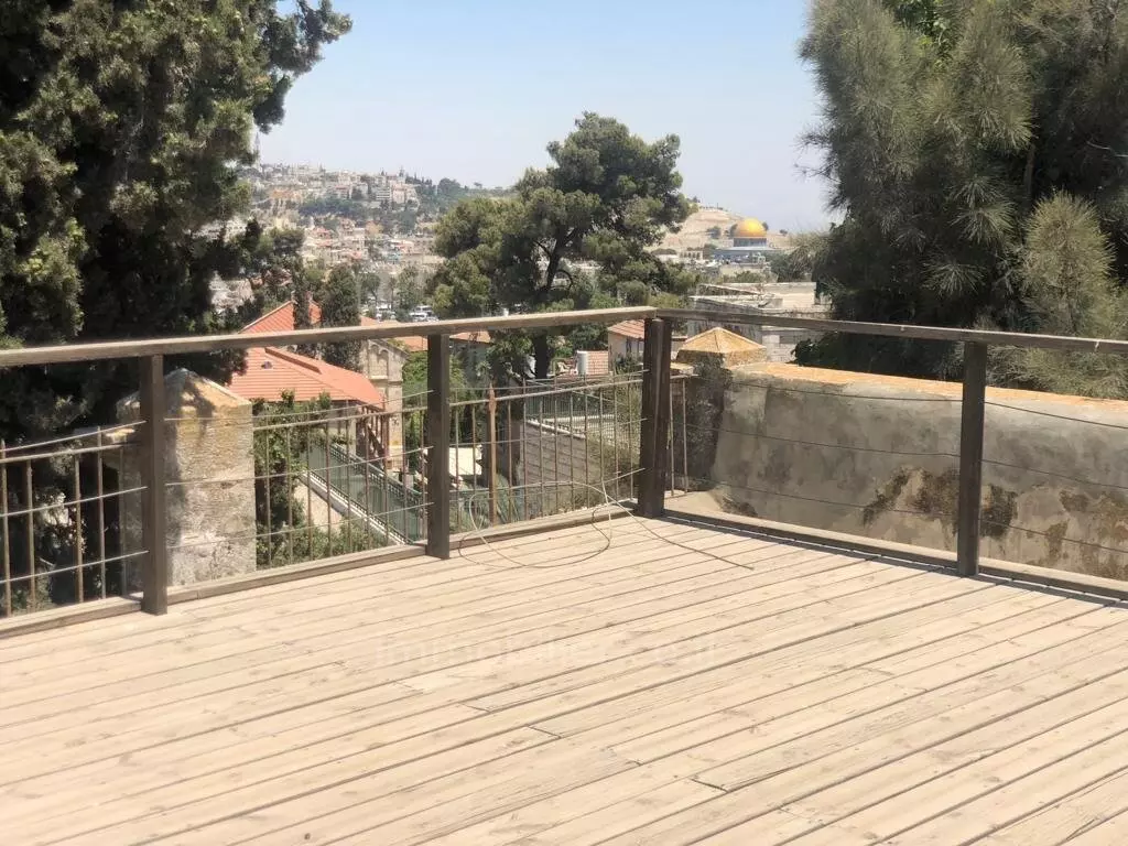 Villa 10 rooms Jerusalem City center 1-IBL-2644