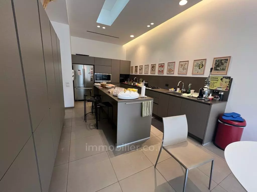 Villa 6 rooms Jerusalem Baka 1-IBL-2756