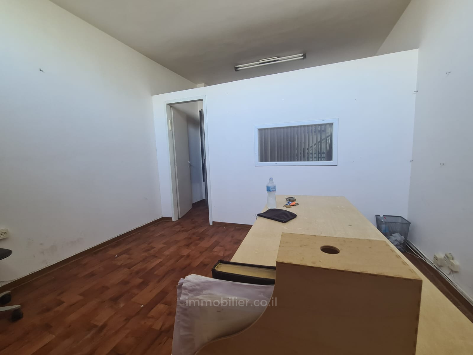 Offices 1 Rooms Netanya City center 1-IBL-2843
