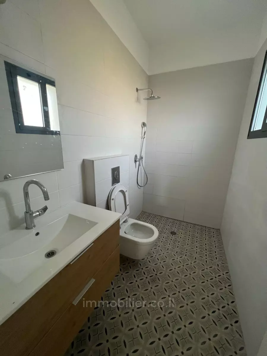 Apartment 4 Rooms Jerusalem Mochava Germanit 1-IBL-2853