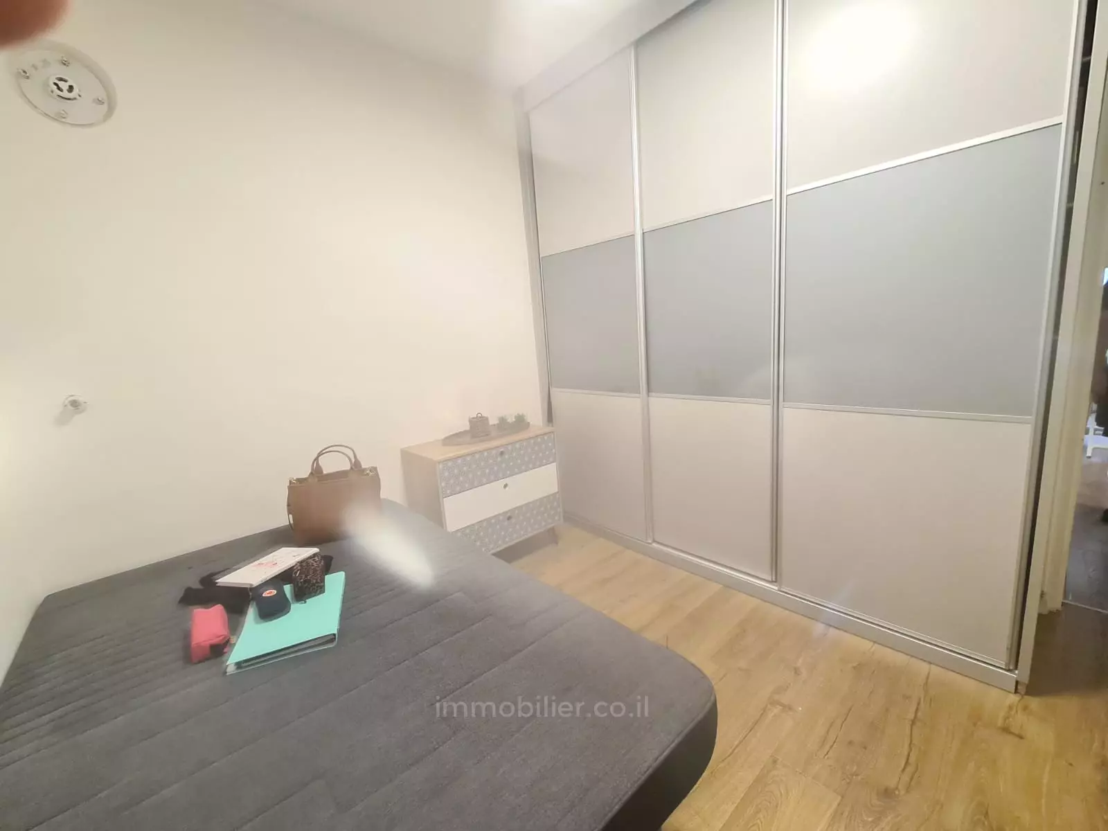 Apartment 4 Rooms Jerusalem Talpiot 1-IBL-2856