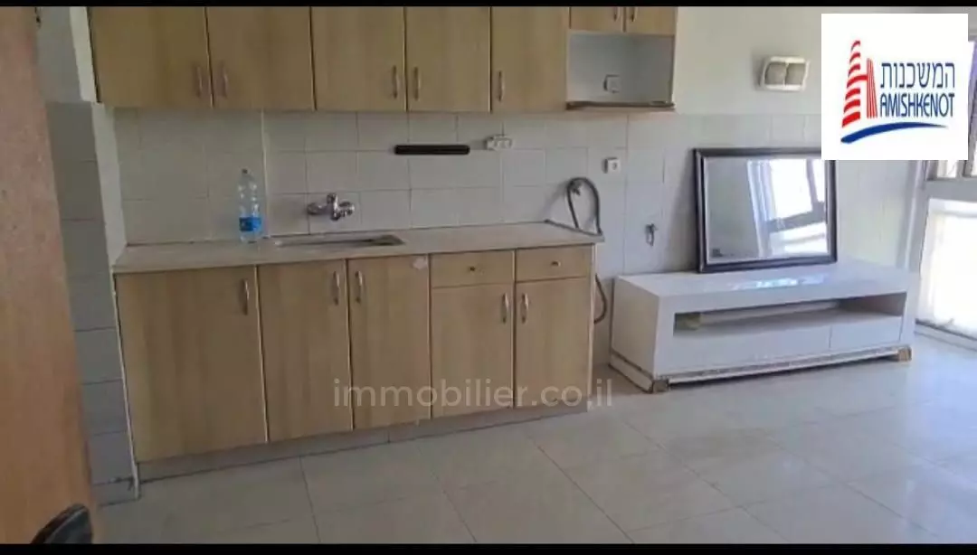 Apartment 3 Rooms Jerusalem Talpiot 1-IBL-2873