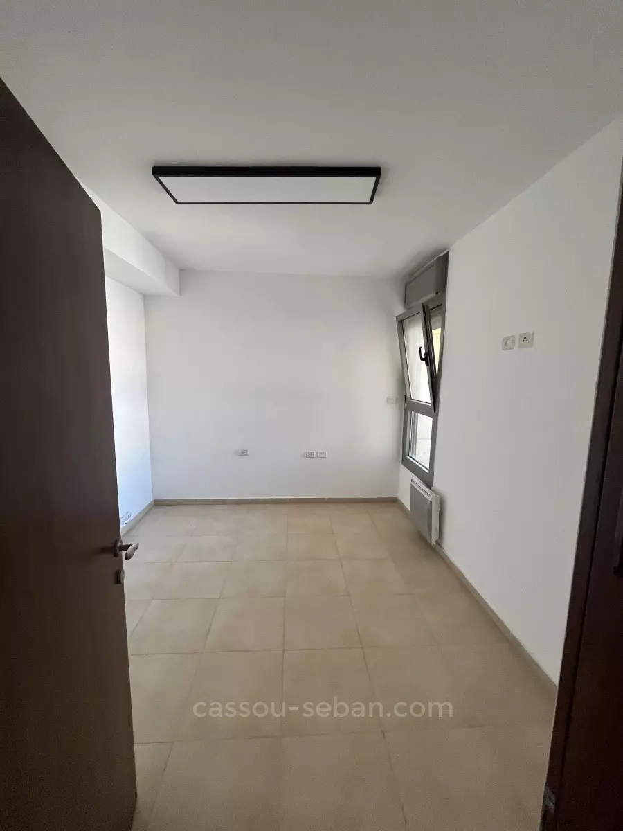 Apartment 4 rooms Jerusalem City center 144-IBL-601