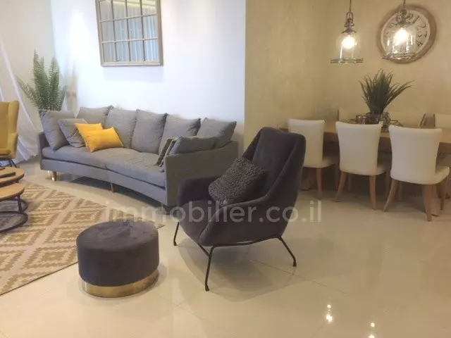 Apartment 4 rooms Ashdod Beachfront 15-IBL-2473