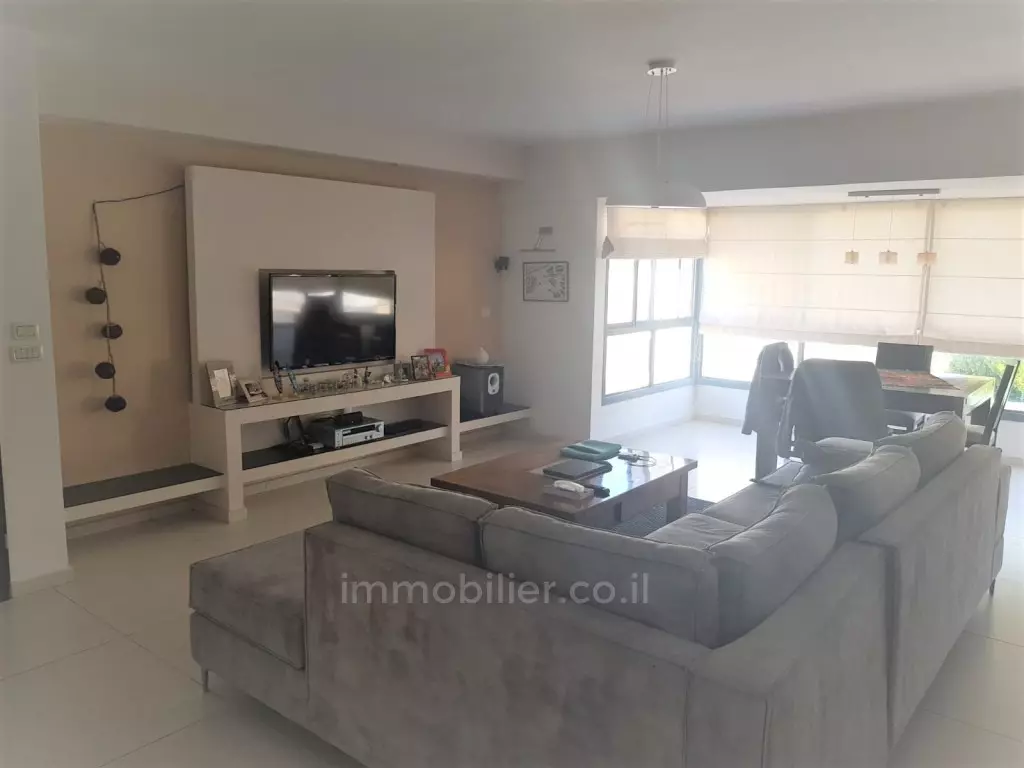 Apartment 4 rooms Ashdod Dalet 15-IBL-2746