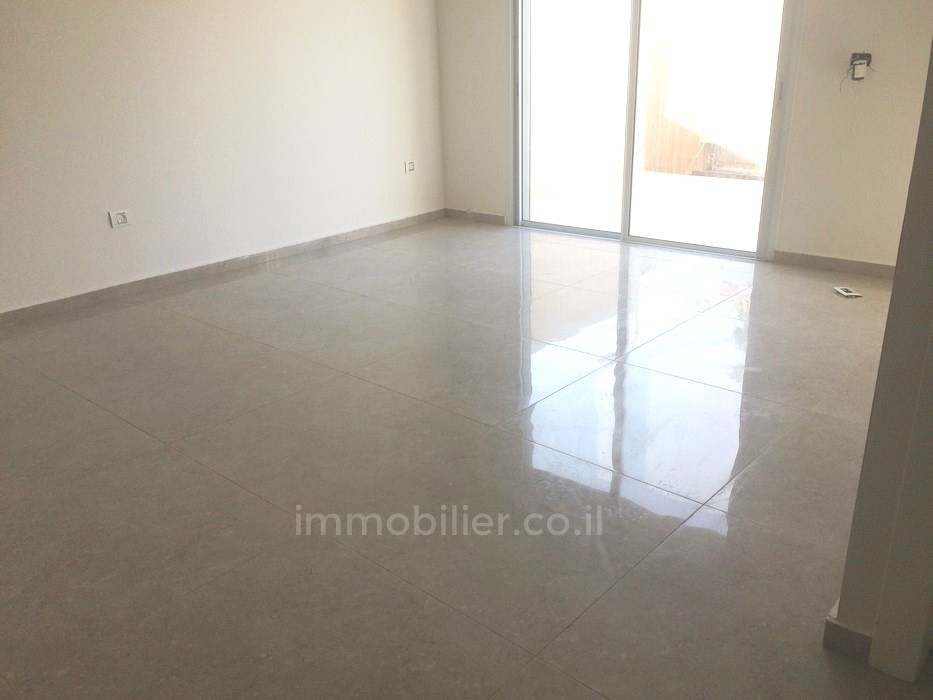 Apartment 3 Rooms Ashdod Alef 15-IBL-2749