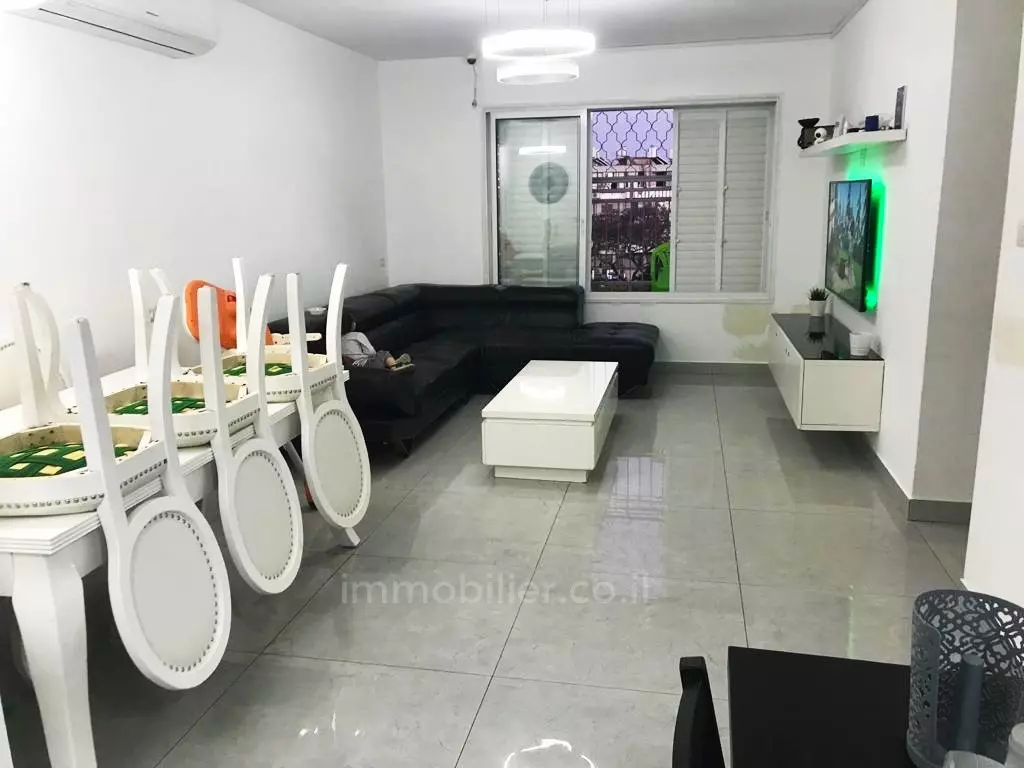 Apartment 4 rooms Ashdod Dalet 15-IBL-2842