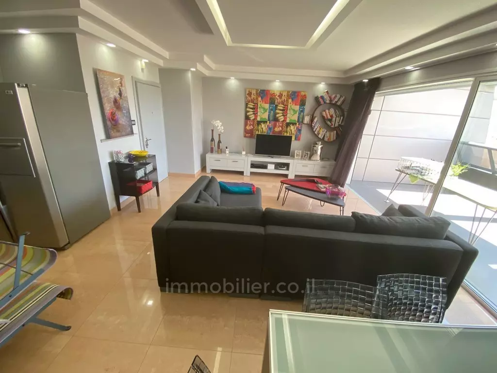 Apartment 4 rooms Ashdod Tet vav 15-IBL-2870