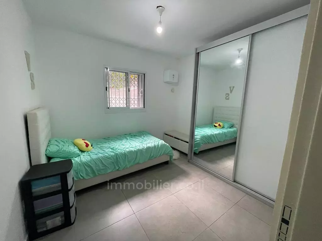 Ground floor 4 rooms Ashdod He 15-IBL-2896