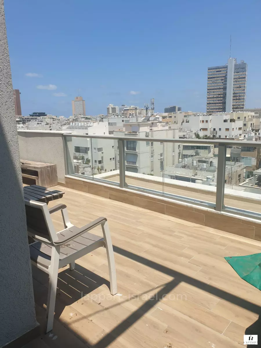 Duplex 4 rooms Tel Aviv quarter of the sea 175-IBL-2560