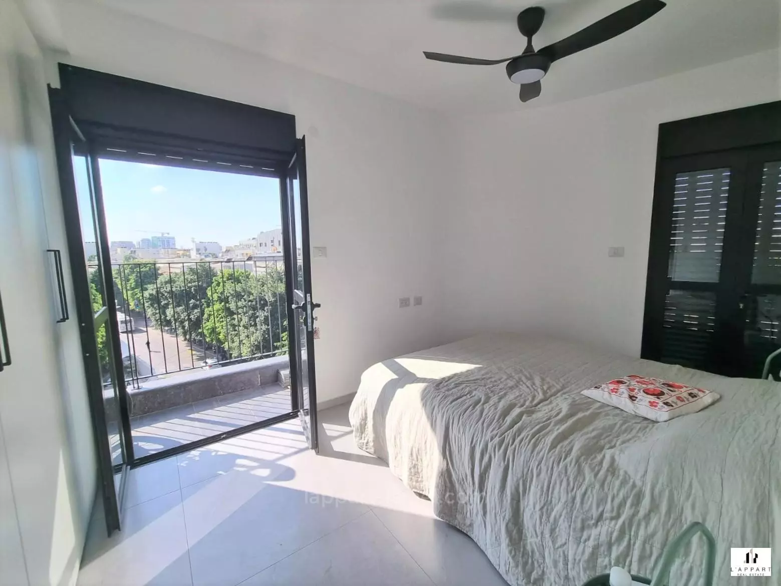 Apartment 3 rooms Tel Aviv Florentine 175-IBL-3091