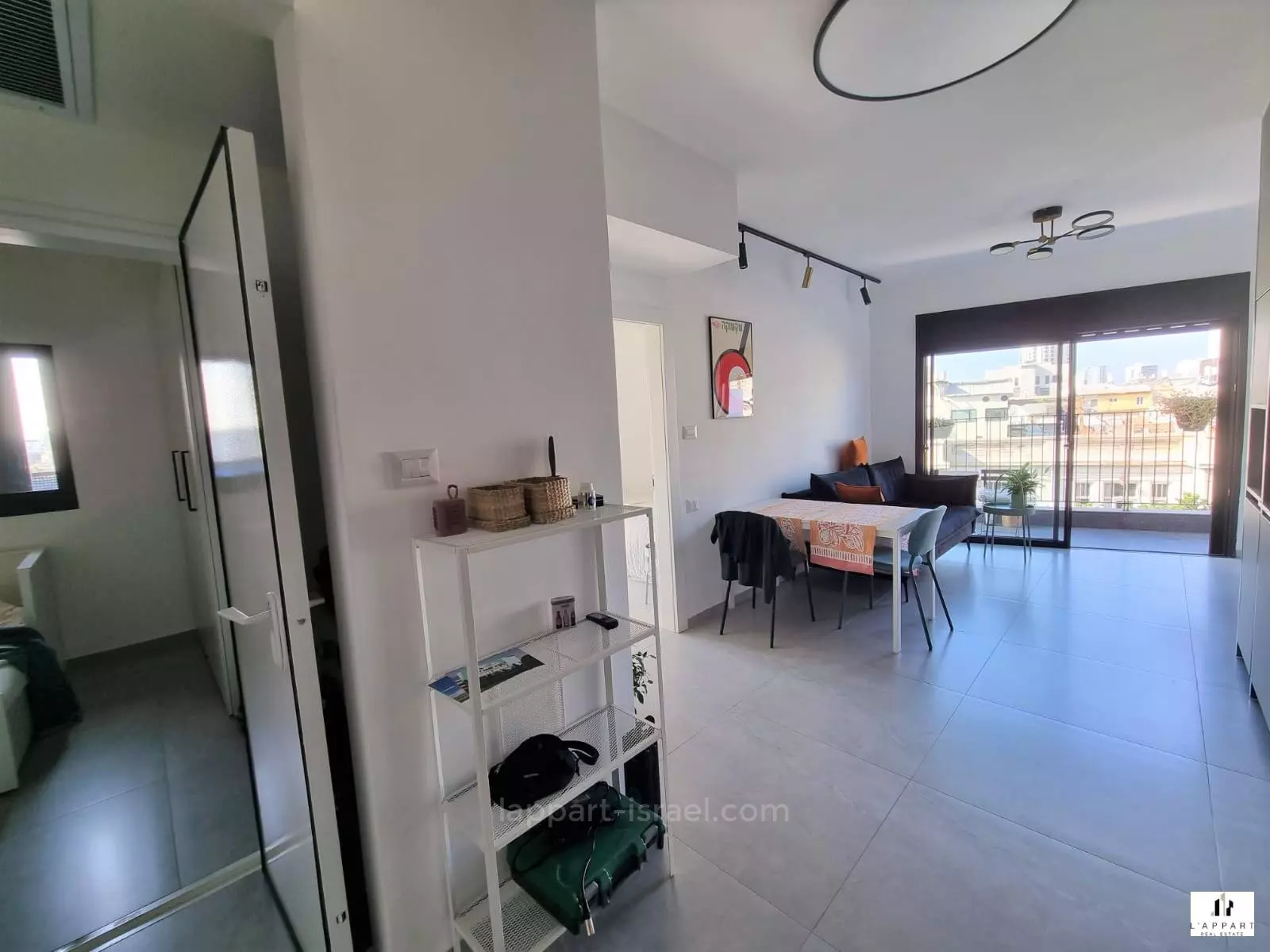 Apartment 3 rooms Tel Aviv Florentine 175-IBL-3091