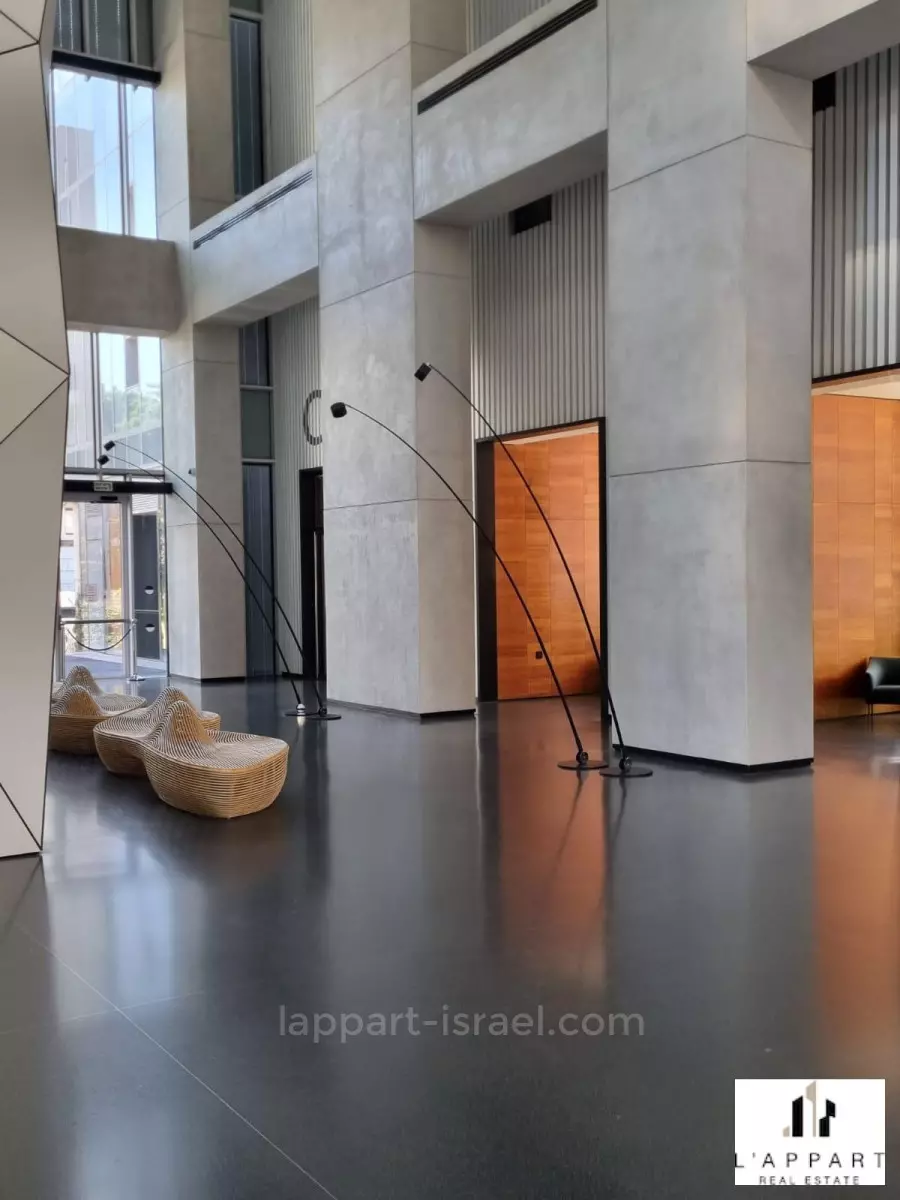 Apartment 4 rooms Tel Aviv quarter of the sea 175-IBL-3096