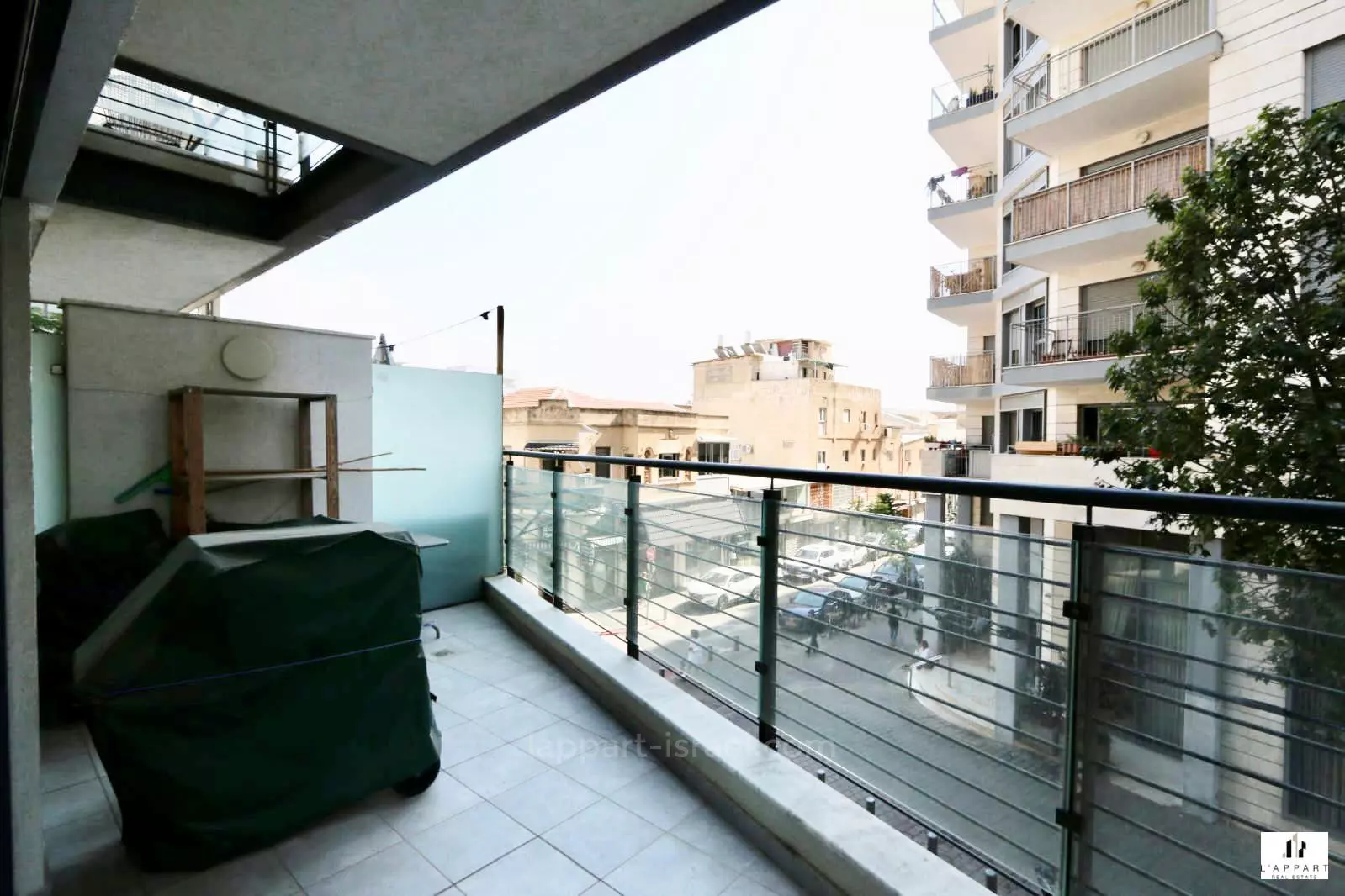 Apartment 3 rooms Tel Aviv City center 175-IBL-3098