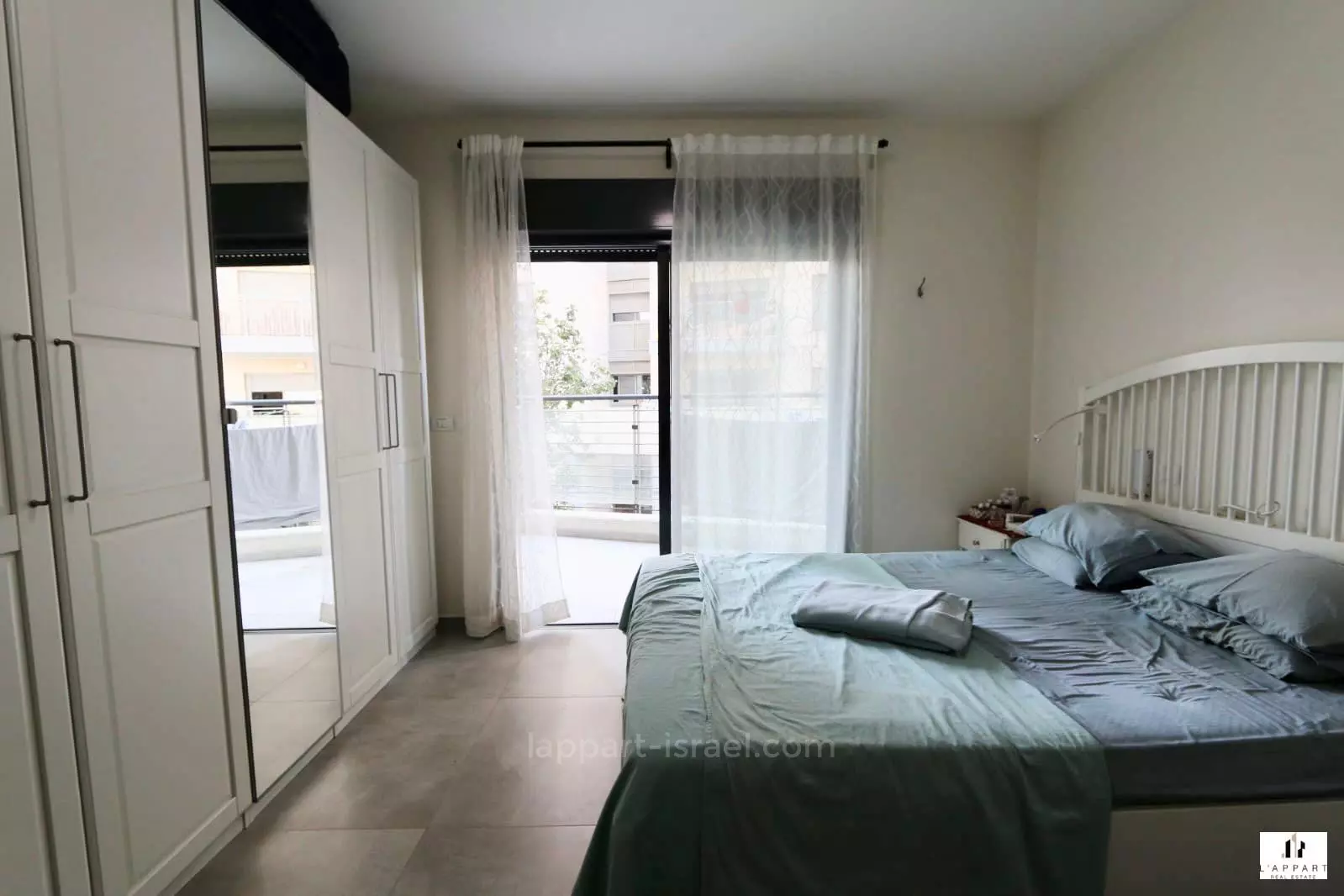 Apartment 3 rooms Tel Aviv City center 175-IBL-3098