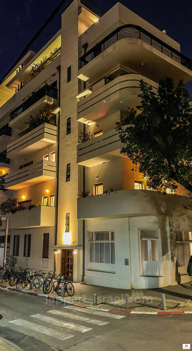Apartment 4 Rooms Tel Aviv Lev Tel-Aviv 175-IBL-3117