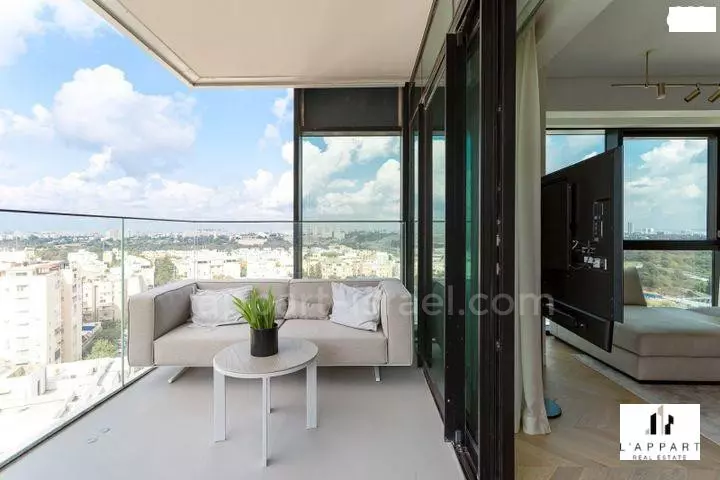 Apartment 4.5 rooms Tel Aviv City center 175-IBL-3161