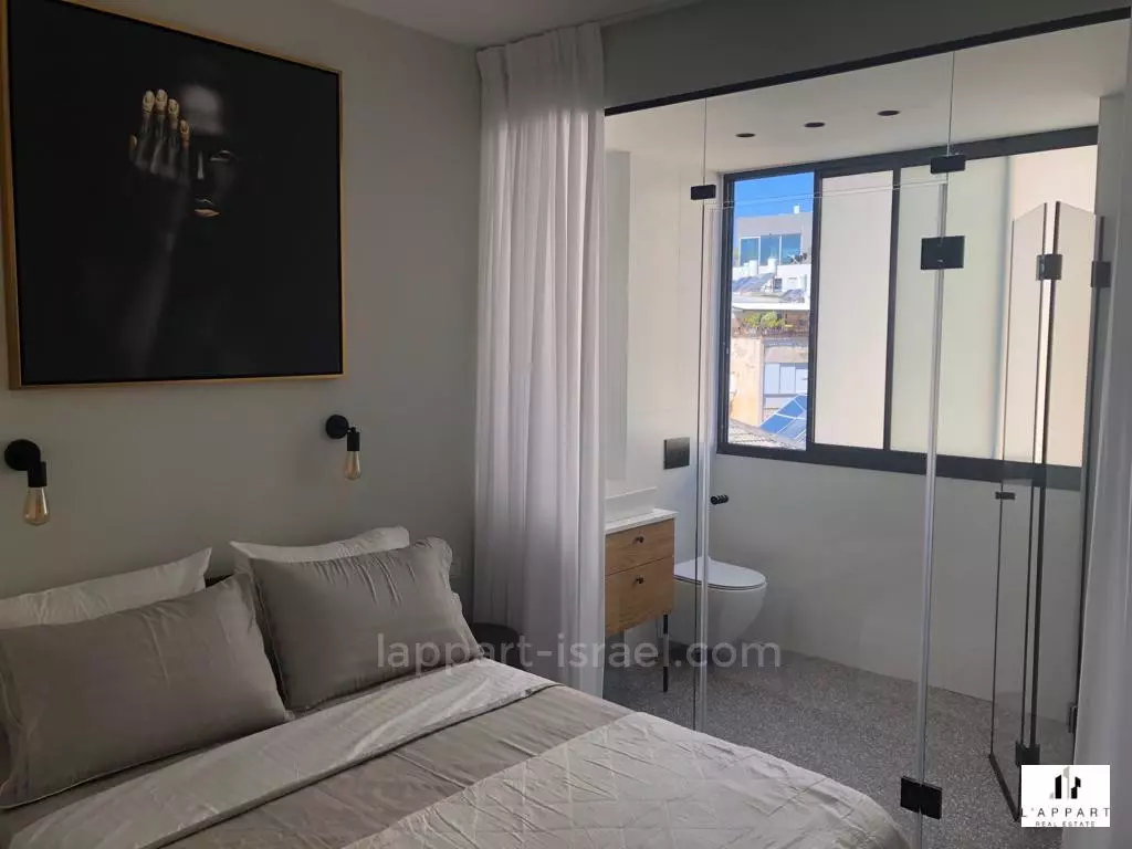 Apartment 3 rooms Tel Aviv quarter of the sea 175-IBL-3166