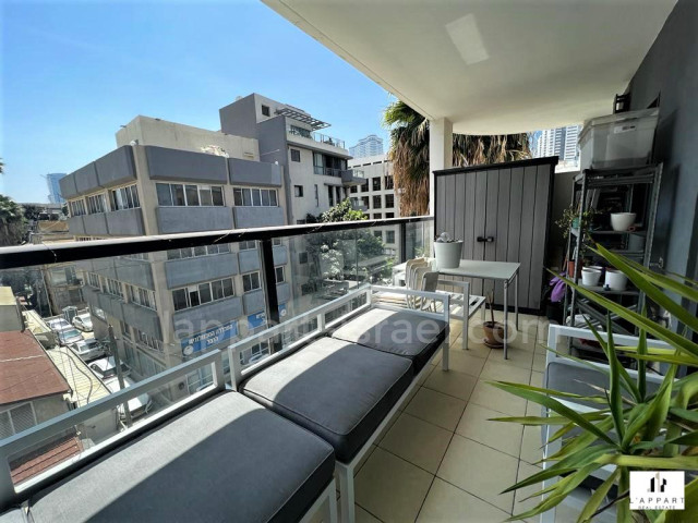For sale Apartment Tel Aviv