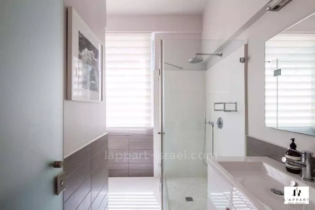 Apartment 2 rooms Tel Aviv quarter of the sea 175-IBL-3185