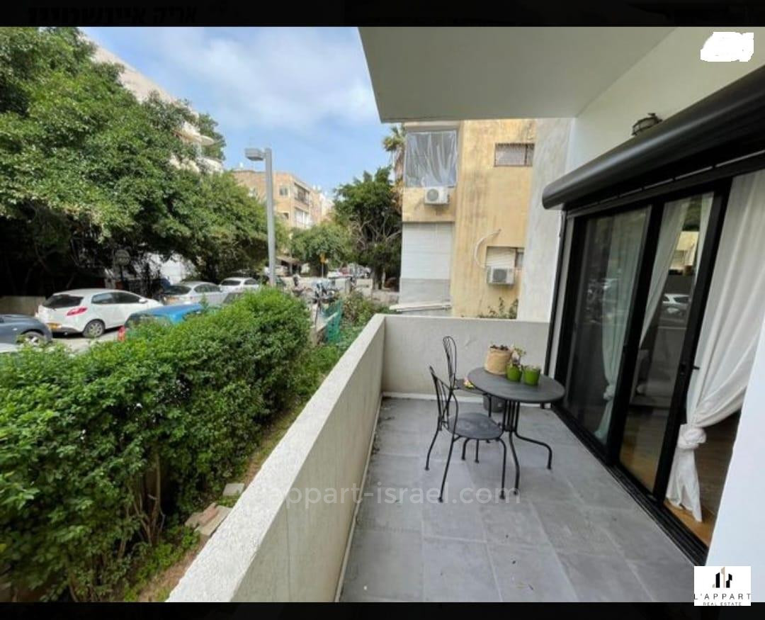 Apartment 3 Rooms Tel Aviv quarter of the sea 175-IBL-3206