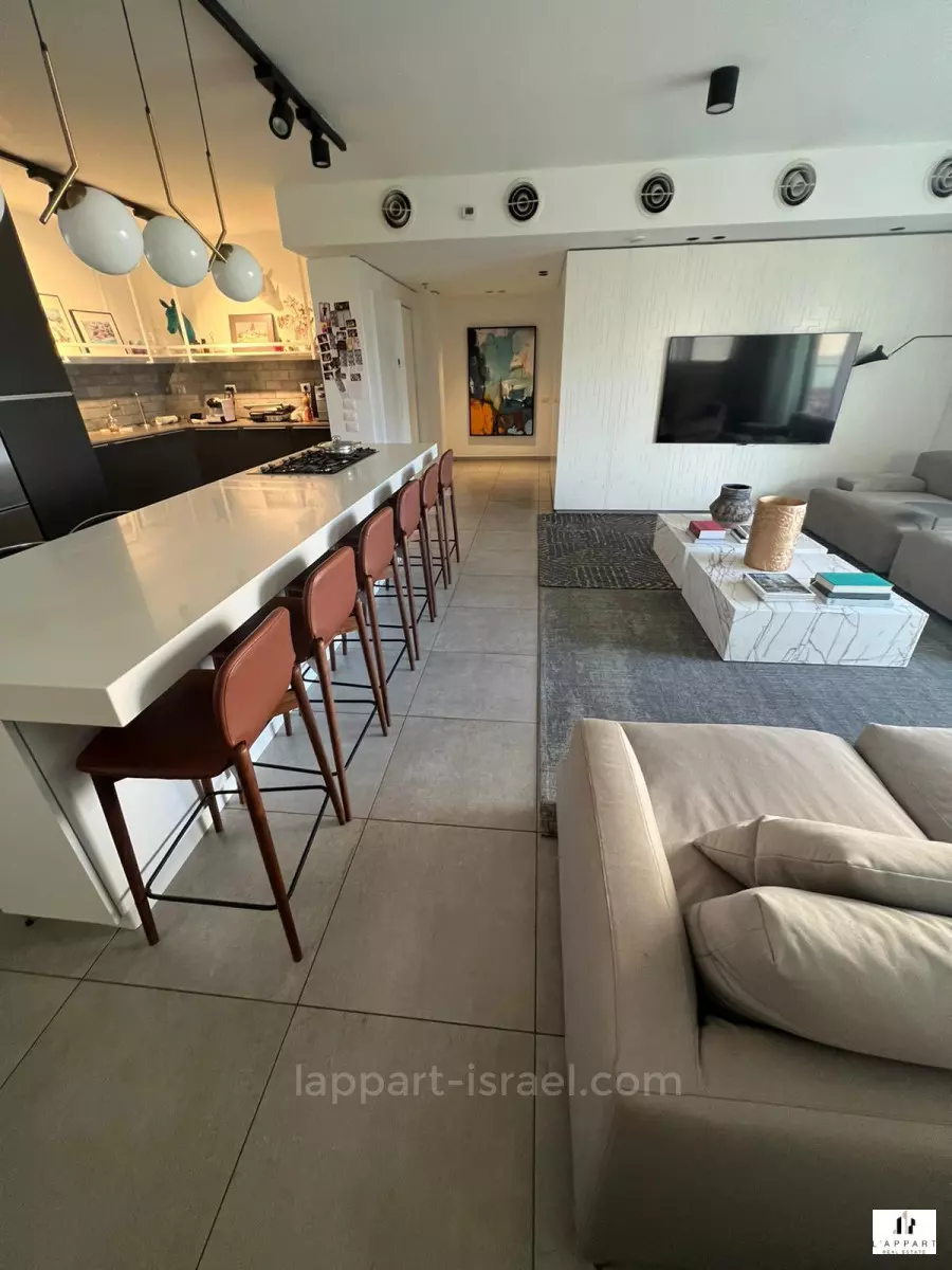 Apartment 4 rooms Tel Aviv Ramat Aviv 175-IBL-3217