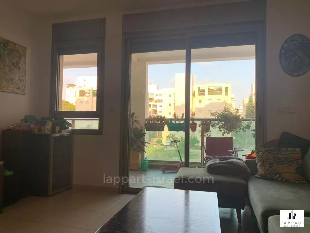 Apartment 4.5 rooms Tel Aviv Ramat Aviv 175-IBL-3242