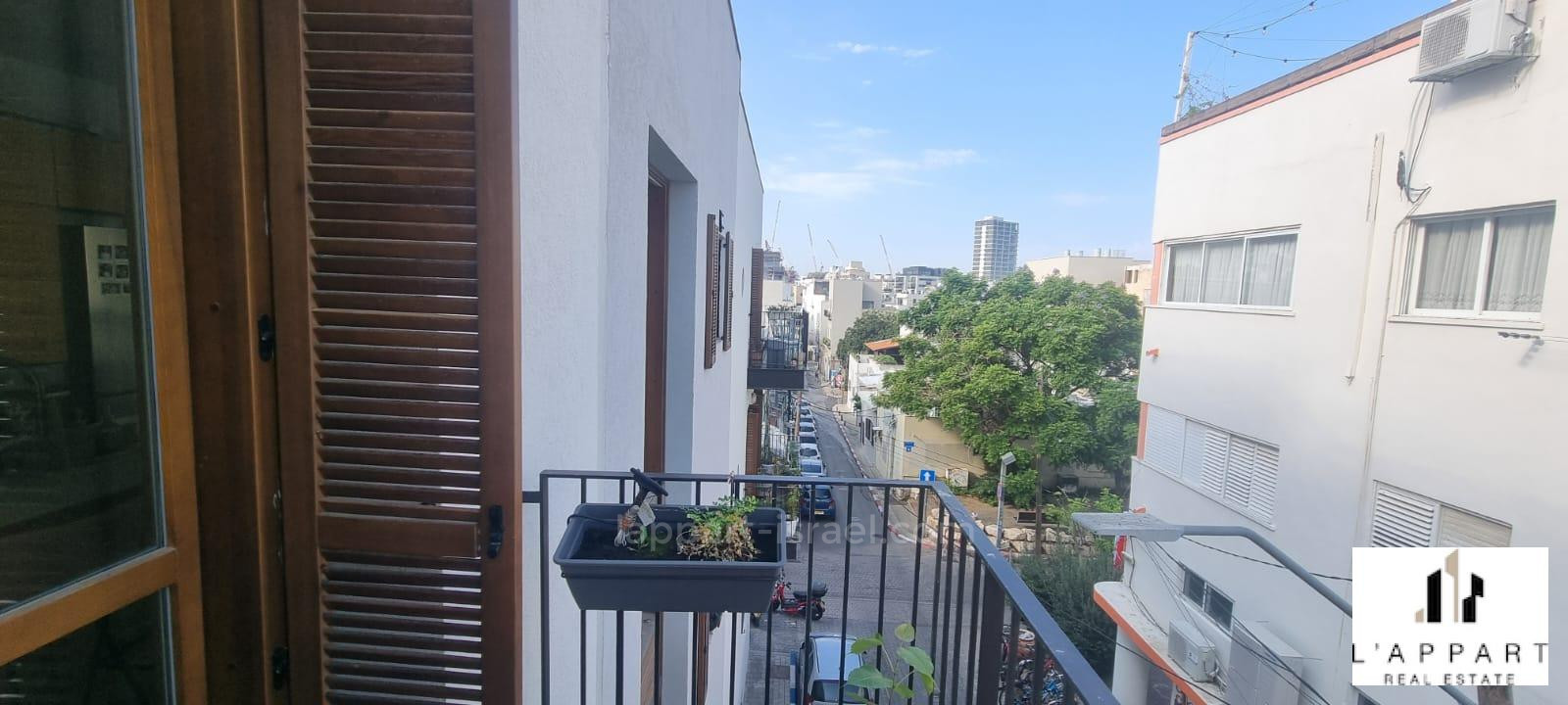 Apartment 3 Rooms Tel Aviv Kerem Hatemanim 175-IBL-3250