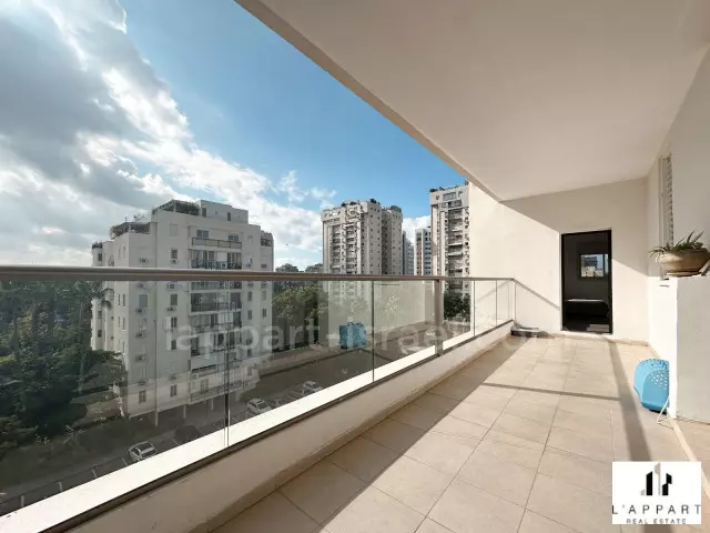 Sale Apartment Tel Aviv