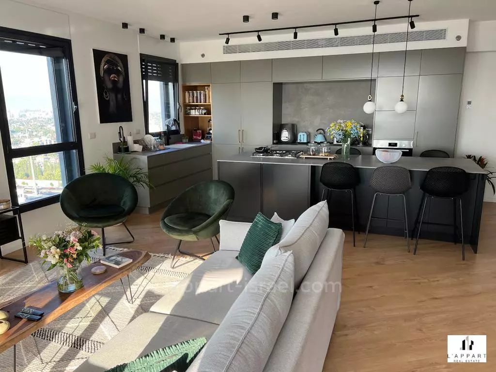 Apartment 4 rooms Kiryat Ono Kiryat Ono 175-IBL-3263