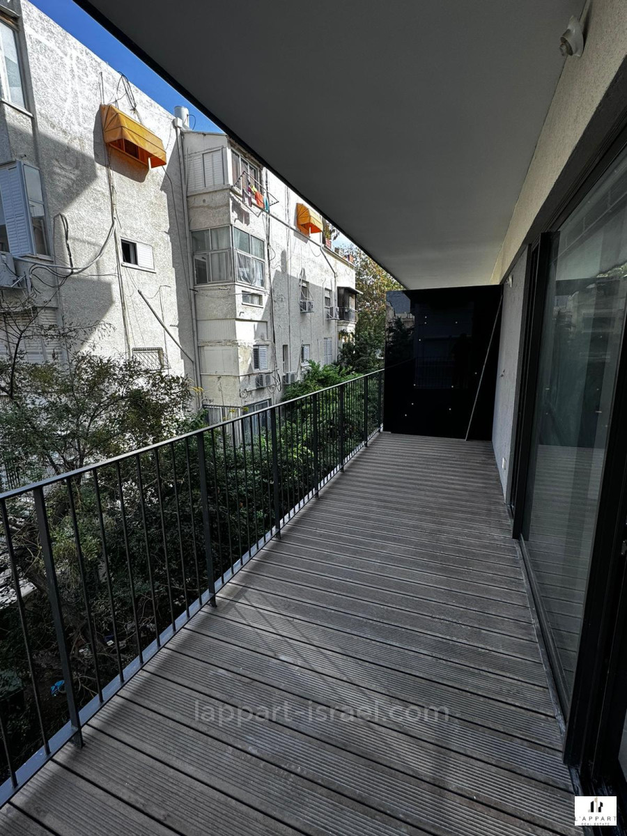 Apartment 3 Rooms Tel Aviv City center 175-IBL-3271