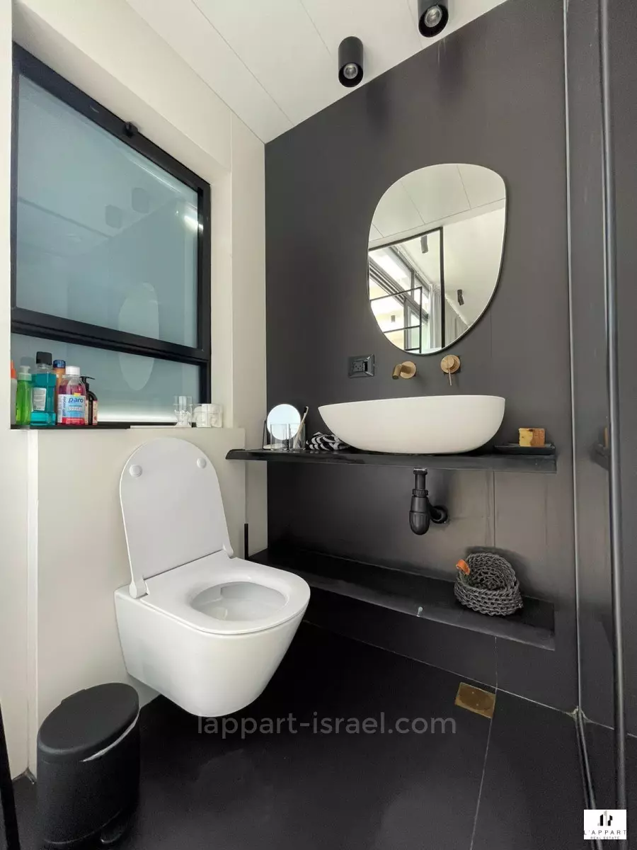 Penthouse 3 rooms Tel Aviv Lev Tel-Aviv 175-IBL-3277